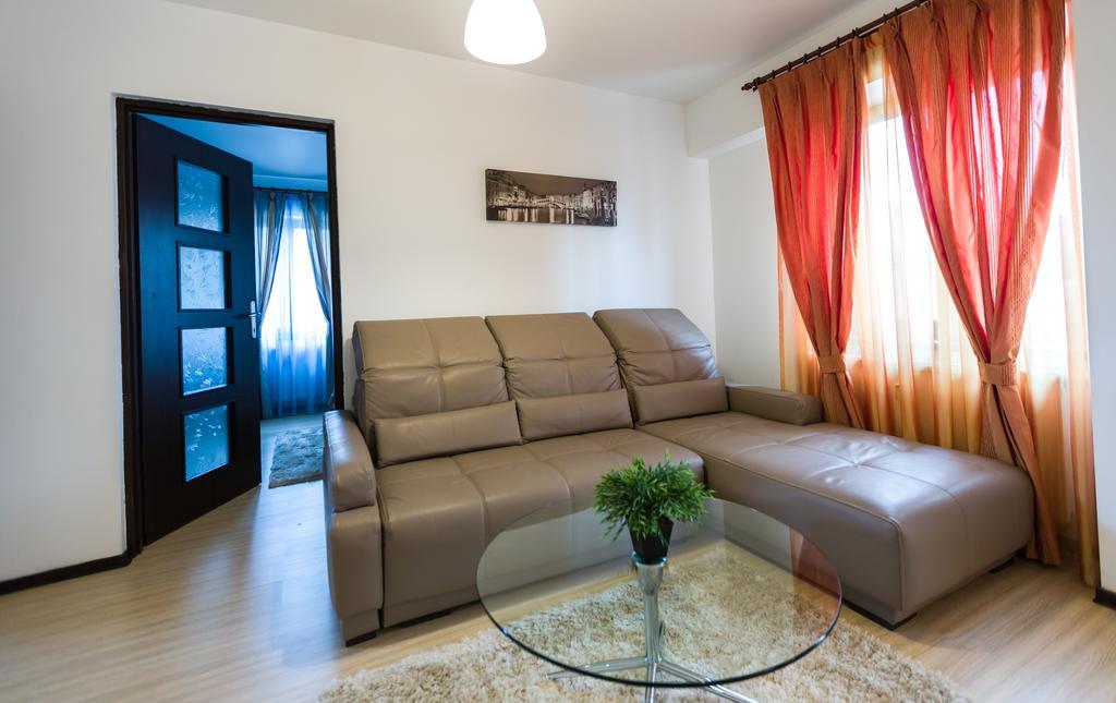 Il Primo Apartments Iasi Eksteriør billede